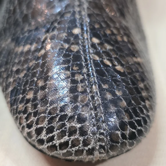 ZARA, LADIES PYTHON BOOTS SIZE 40 EURO 9.5 US - Picture 8 of 10